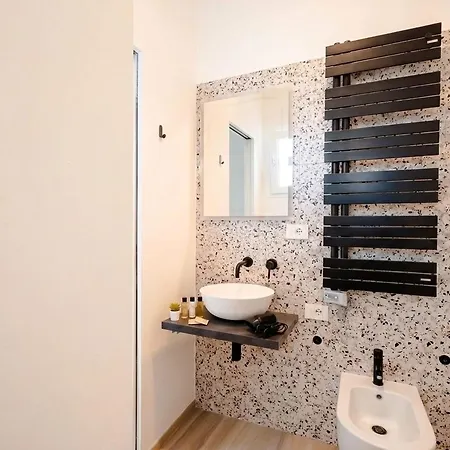 Apart-hotel Oberdan Panorama - Modern Penthouse Bari